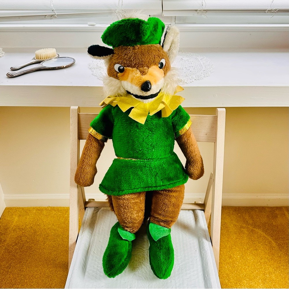 1981 Vintage Robin Hood Plush Fox 25” Tall